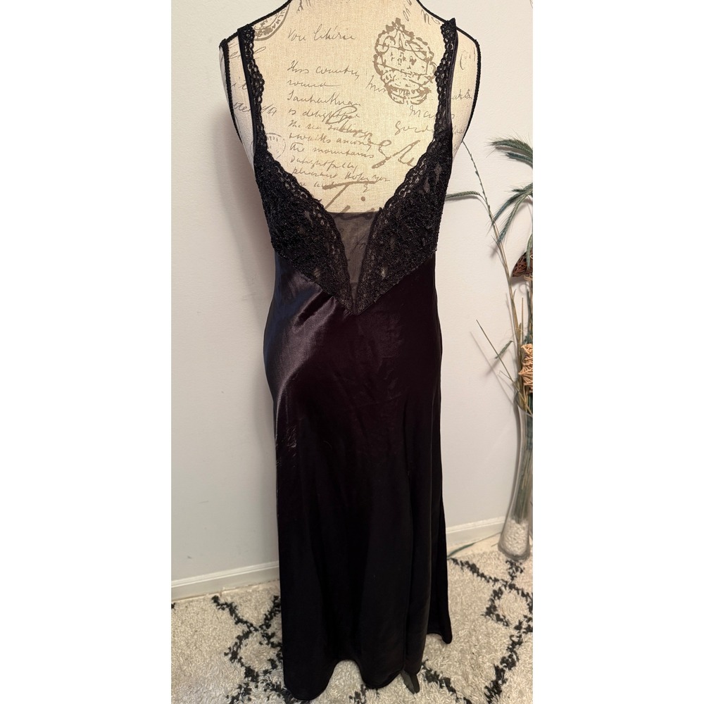 Vintage Victorias Secret Black‎ Lace Satin Slip Dress Lingerie Medium Gown flaw